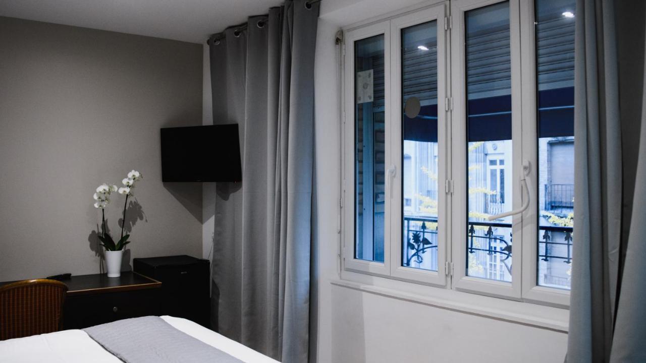 Hotel Des Arcades Реймс Екстериор снимка